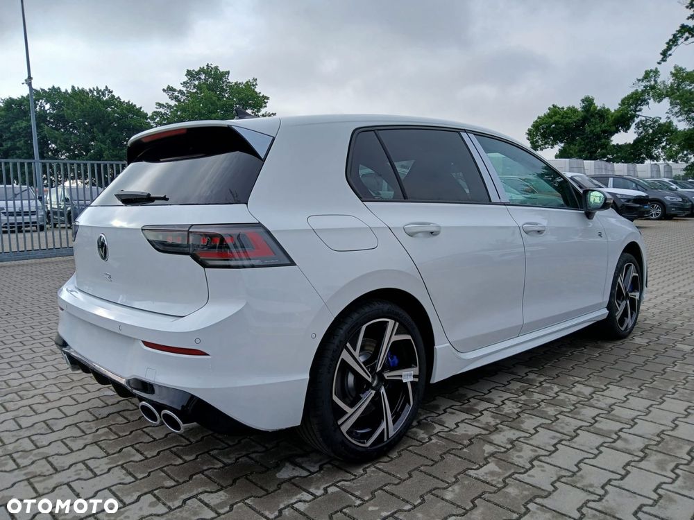 Volkswagen Golf 2.0 TSI 4Motion R DSG - 5