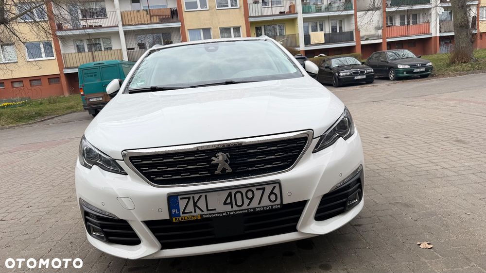 Peugeot 308 BlueHDi 130 EAT8 Stop & Start Allure Pack - 5