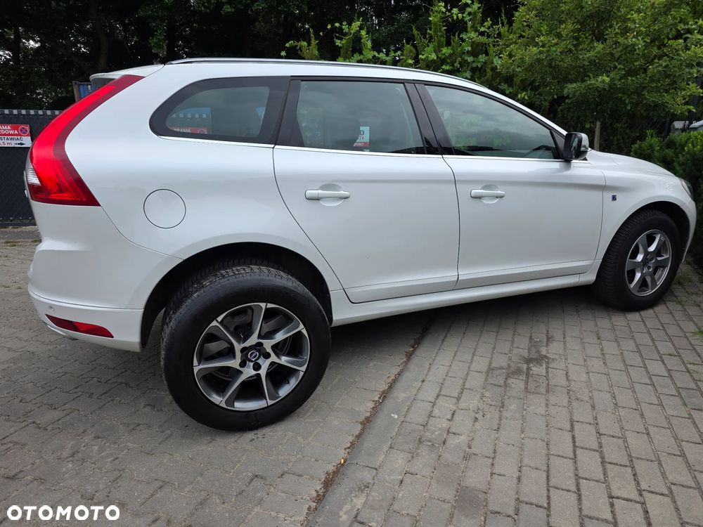 Volvo XC 60 D4 Drive-E Ocean Race - 18