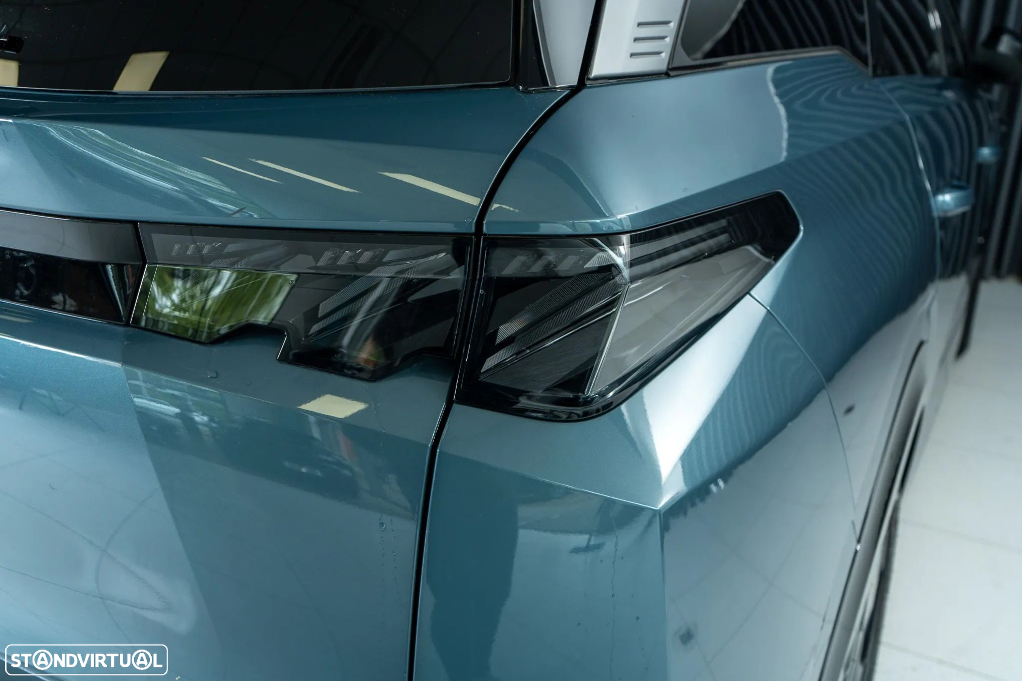 Peugeot E-5008 73 kWh GT - 11