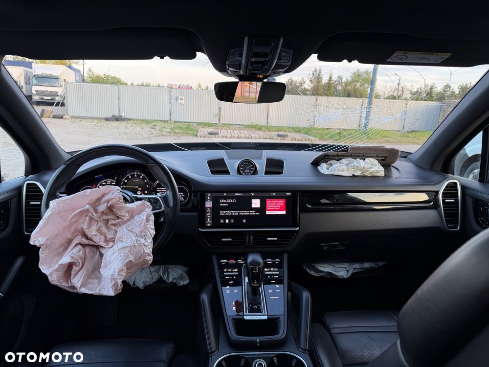 Porsche Cayenne E-Hybrid Tiptronic S Platinum Edition - 30