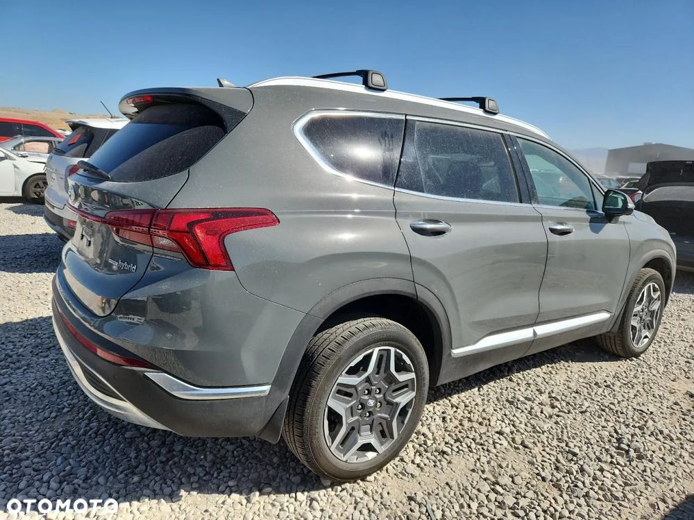 Hyundai Santa Fe - 4