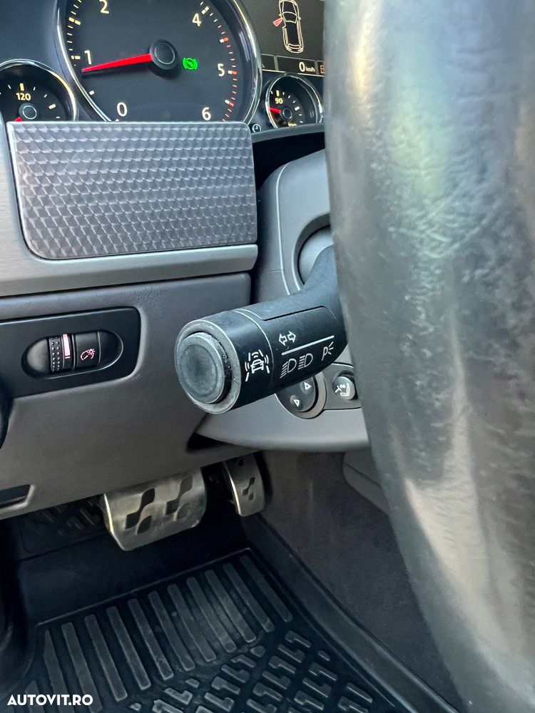 Volkswagen Touareg 3.0 V6 TDI DPF Automatik Individual - 11