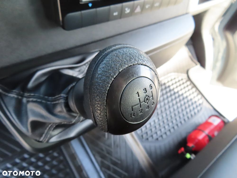 Mercedes-Benz Sprinter 519 CDI 190 KM Skrzynia Otwarta 4313 mm Długa 8.E.Palet Rozstaw Osi 4325 mm DMC 3500 Kg Ładowność 926 Kg WZMACNIANY HAK 3500 Stan Jak Nowy POLECAM - 40