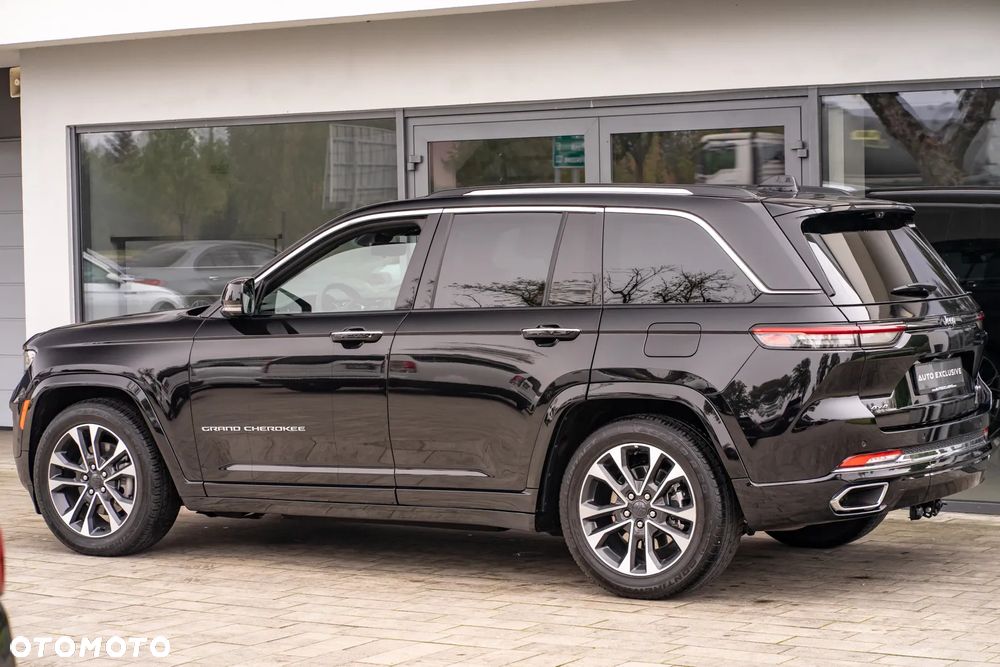 Jeep Grand Cherokee - 16