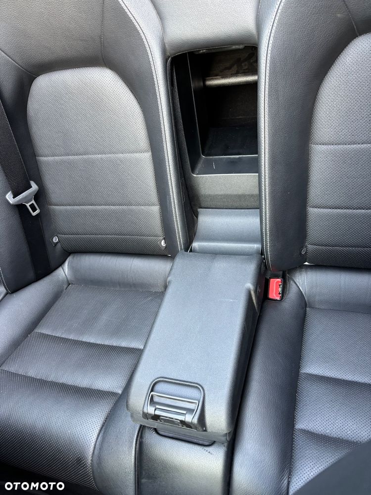 Mercedes-Benz Klasa E 250 - 18