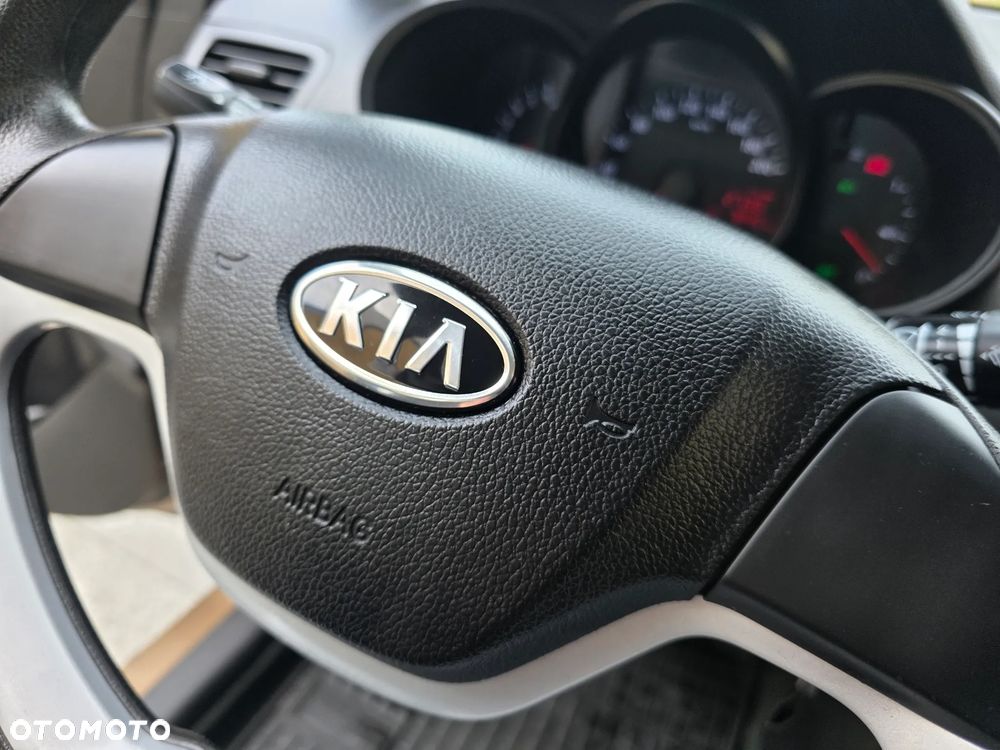 Kia Picanto 1.0 M - 19