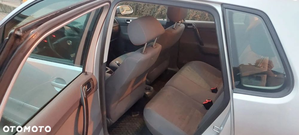 Volkswagen Polo - 3