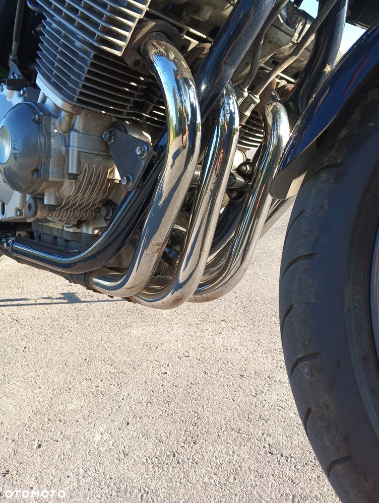 Yamaha XJ - 6