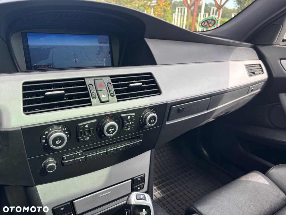 BMW Seria 5 530d Edition Exclusive - 26