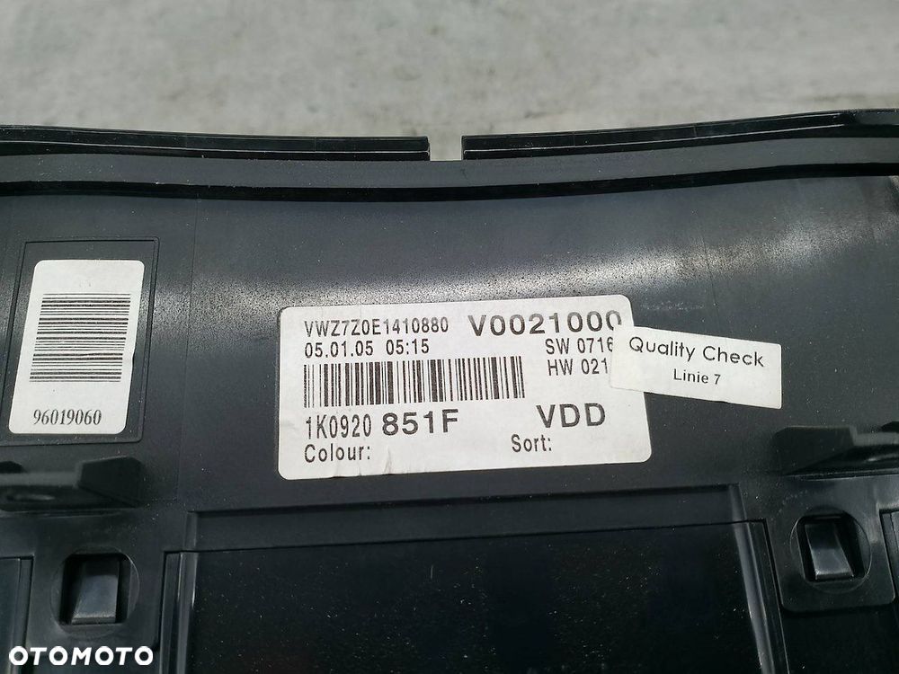 LICZNIK VW GOLF V 1K0920851F 1.4 16V - 7