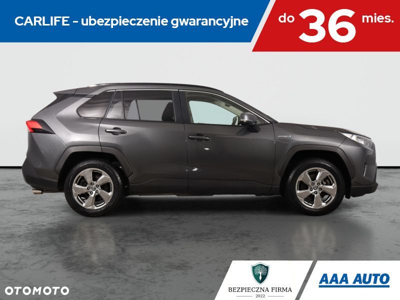 Toyota RAV4 - 8