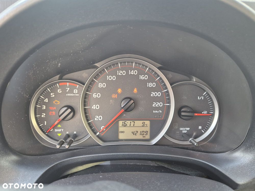 Toyota Yaris 1.33 Premium - 3