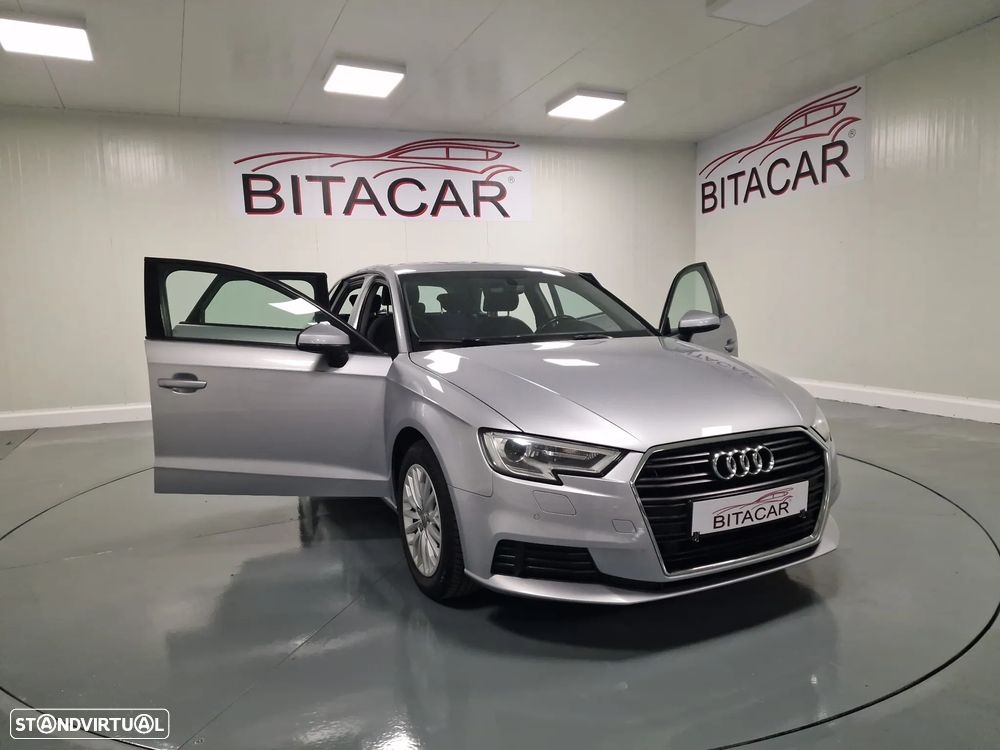 Audi A3 Sportback 1.6 TDI Design - 13