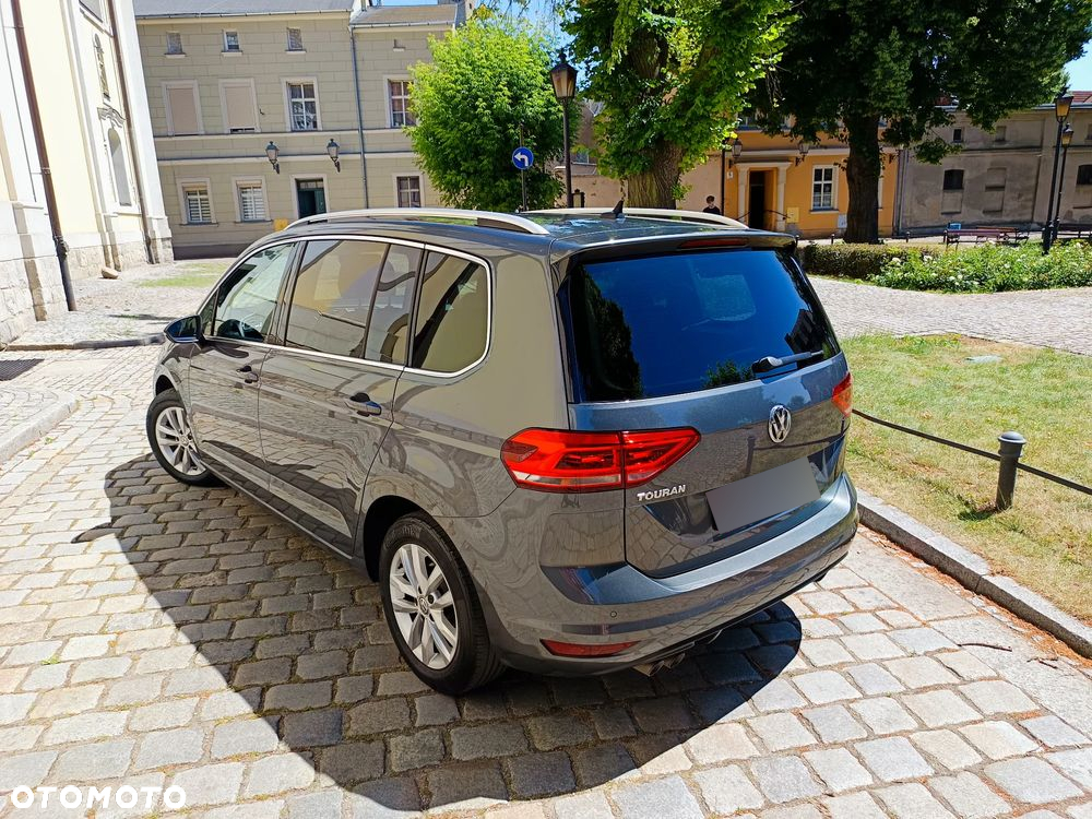 Volkswagen Touran 2.0 TDI BMT Highline DSG - 3