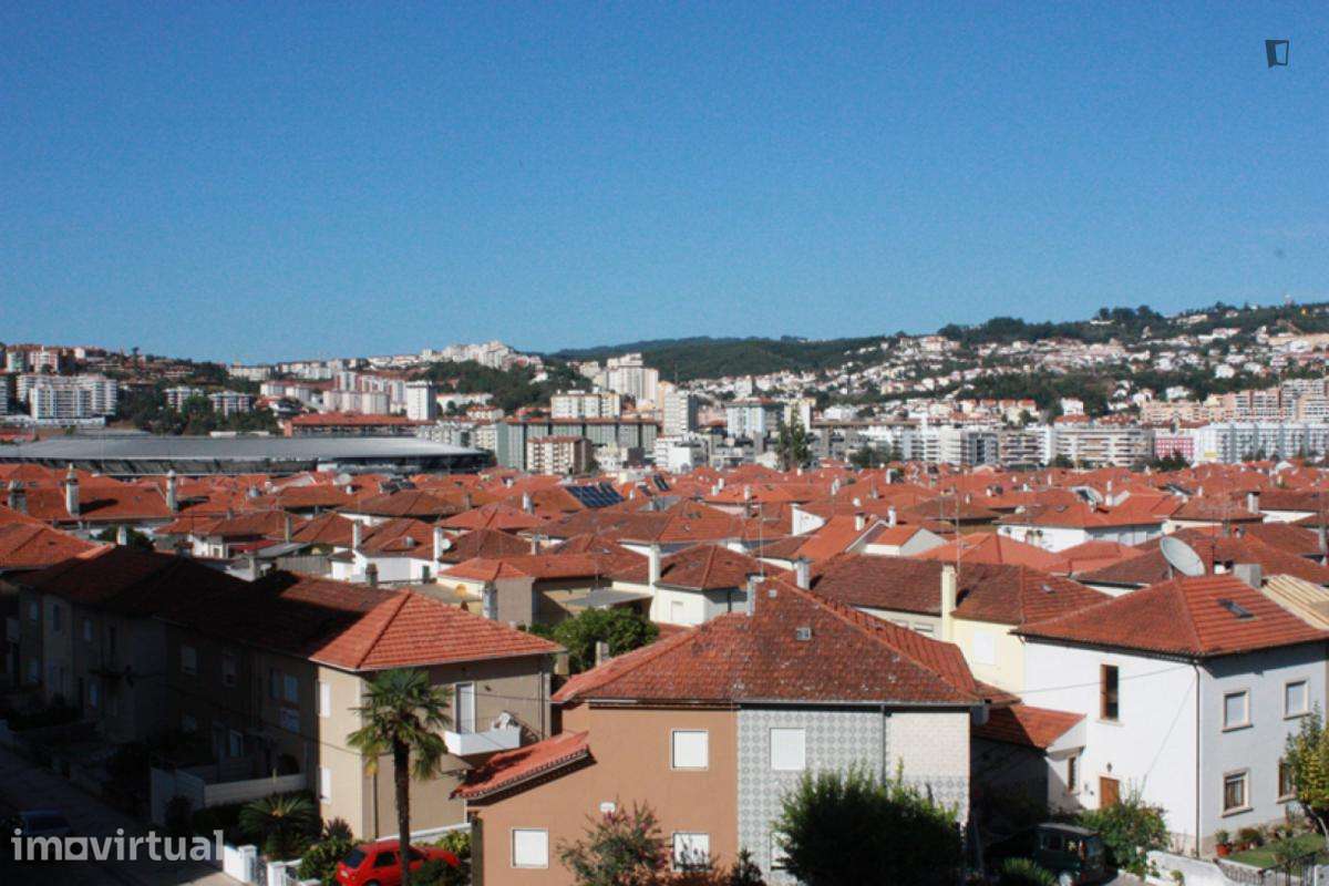 Quarto - localizado em Bairro do Sol Coimbra - Grande imagem: 2/3