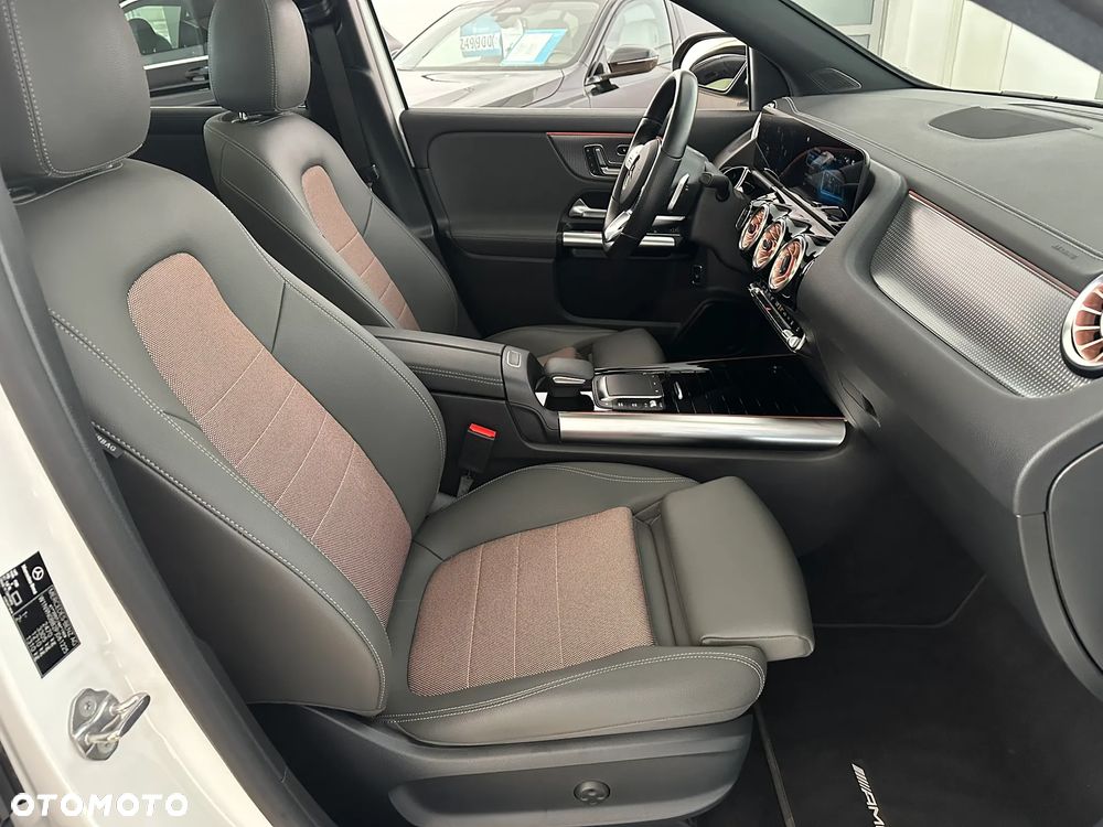 Mercedes-Benz EQA 250 66.5kWh Electric Art - 11