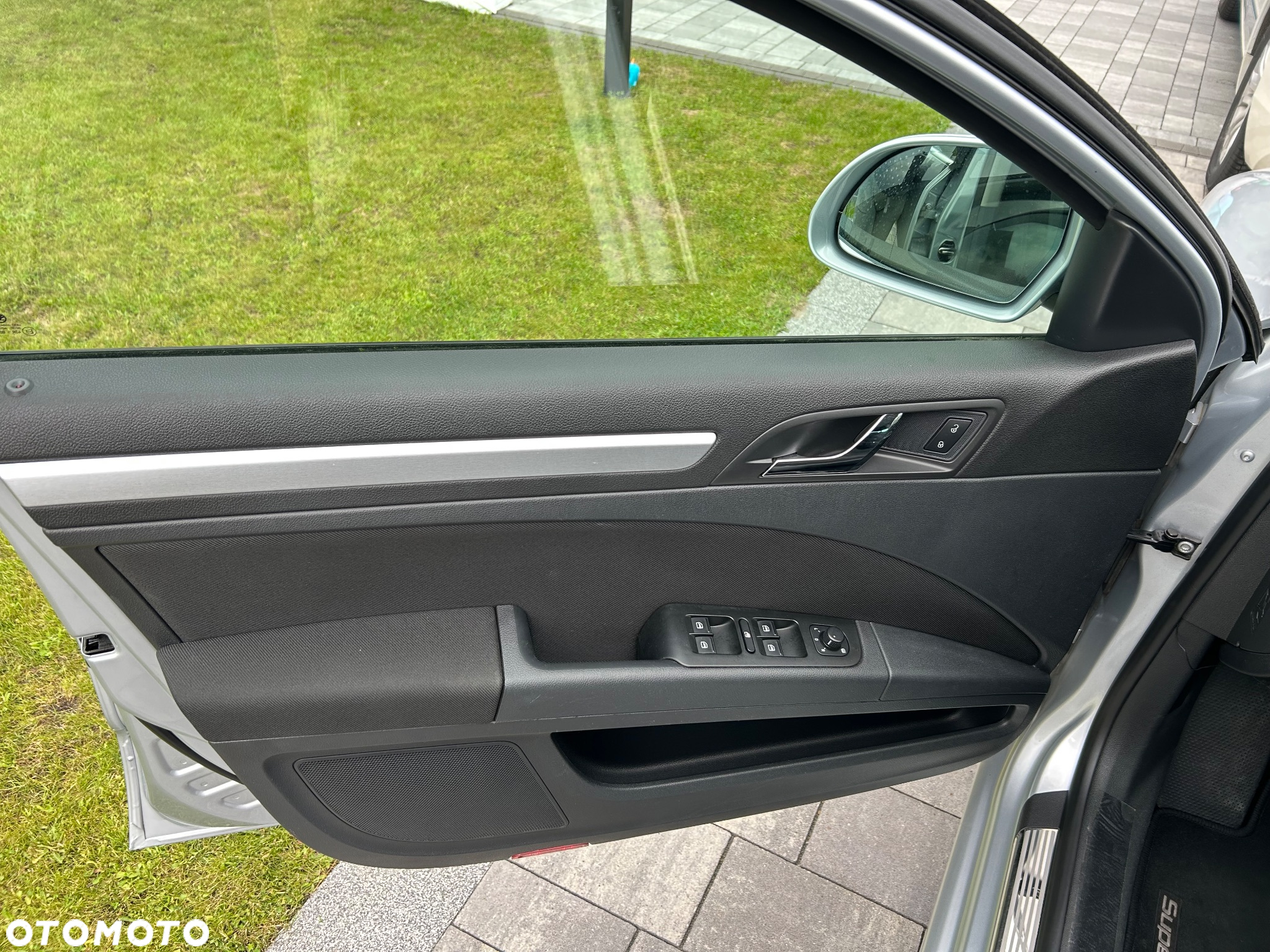 Skoda Superb 2.0 TDI Ambition DSG - 22