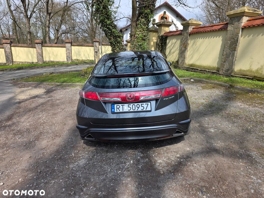 Honda Civic 1.4 Base / S - 6