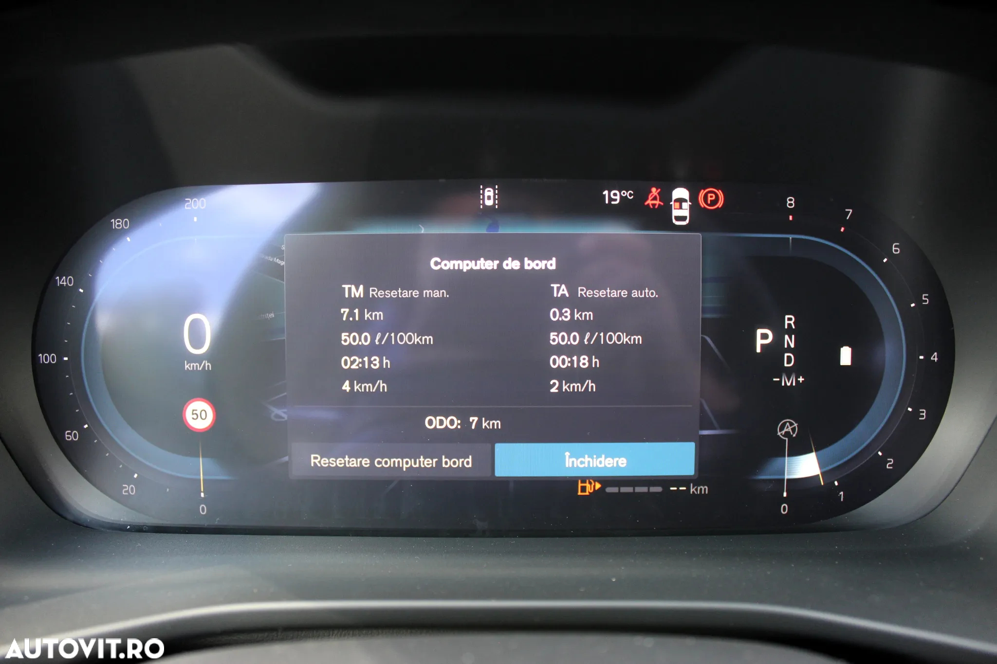 Volvo XC 40 B4 AT FWD MHEV Ultimate Dark - 26