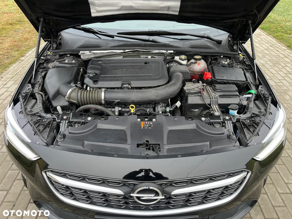 Opel Insignia 2.0 T 4x4 GSi + S&S - 39