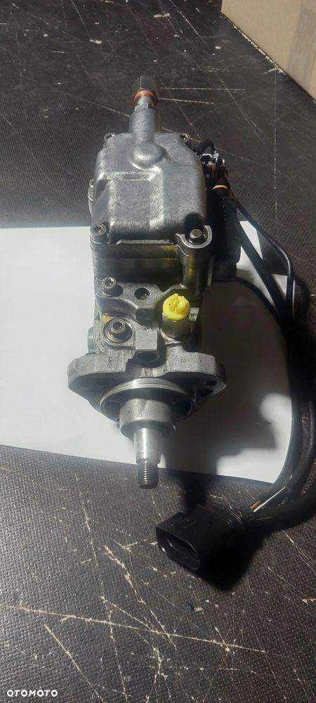 Pompa wtryskowa  vw t4 75 kw 2.5 tdi 074130115B - 5