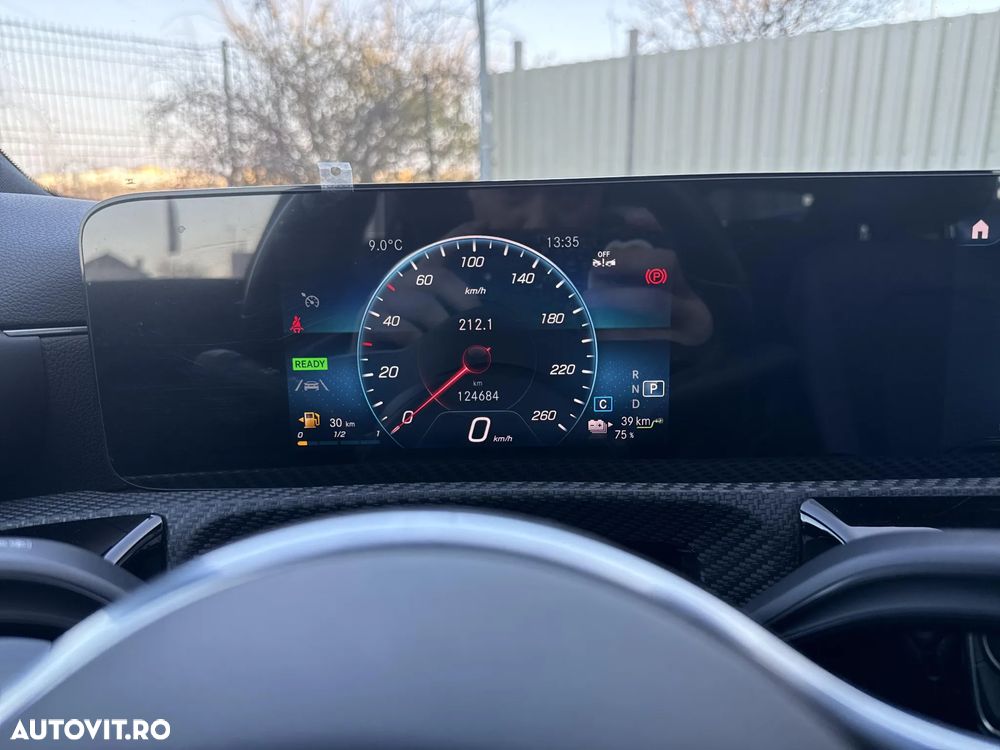 Mercedes-Benz CLA - 12