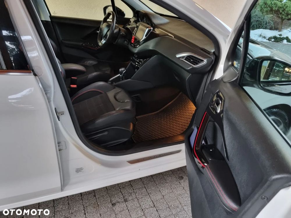 Peugeot 208 1.6 VTi Allure - 8