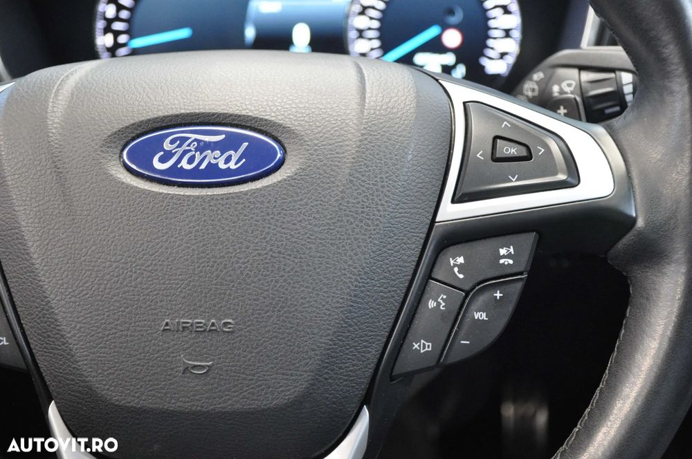 FORD Mondeo 2018 — imagine 22