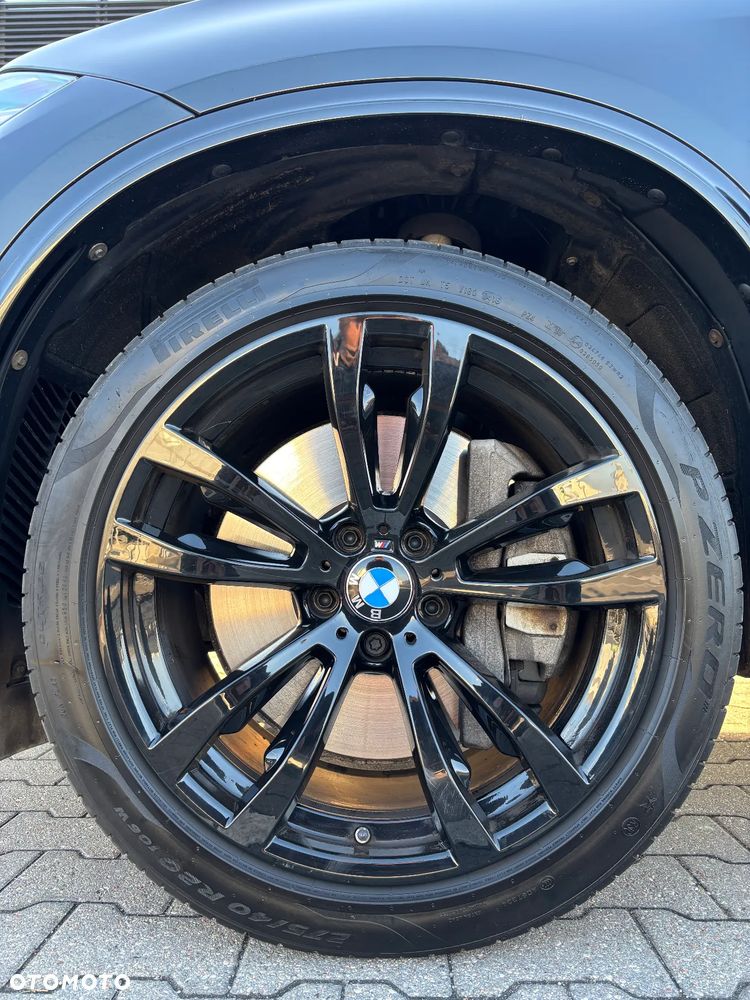 BMW X5 M M50d - 17