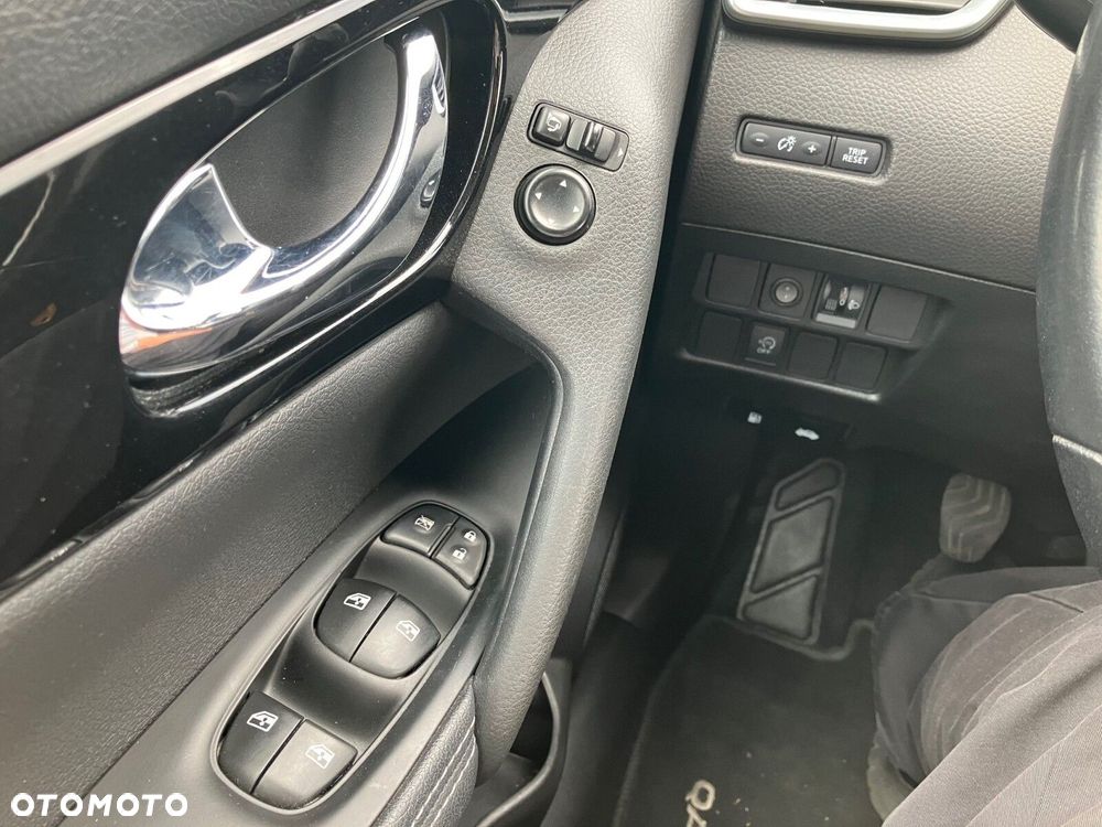 Nissan Qashqai - 16