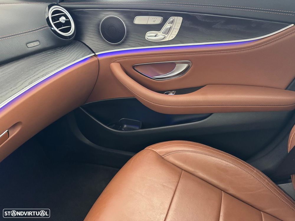 Mercedes-Benz E 300 de AMG Line - 25