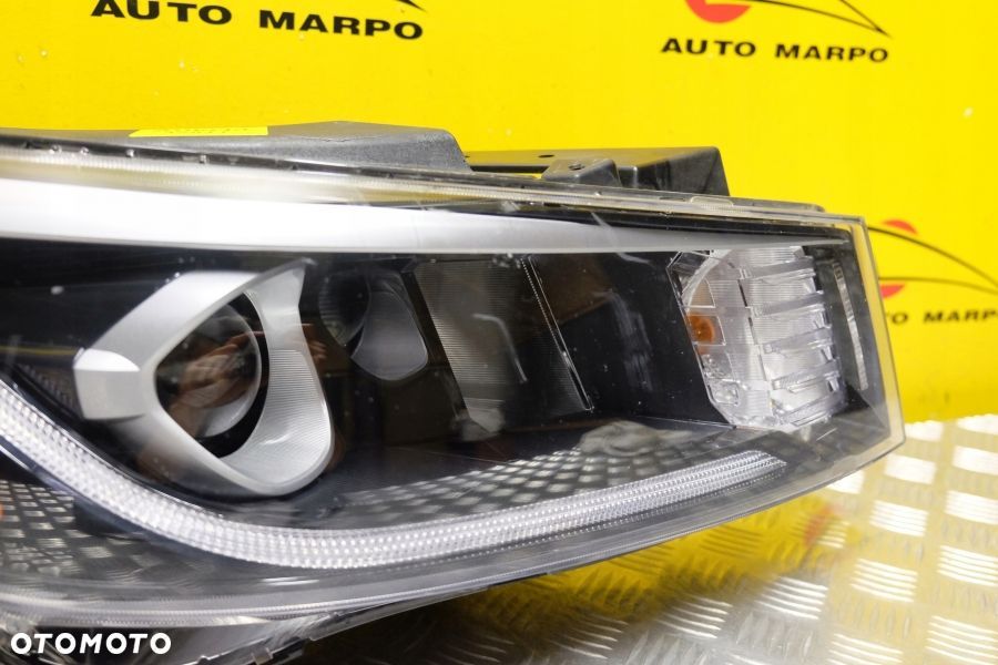 KIA CARNIVAL SEDONA 2018 REFLEKTOR LAMPA LED R USA - 5