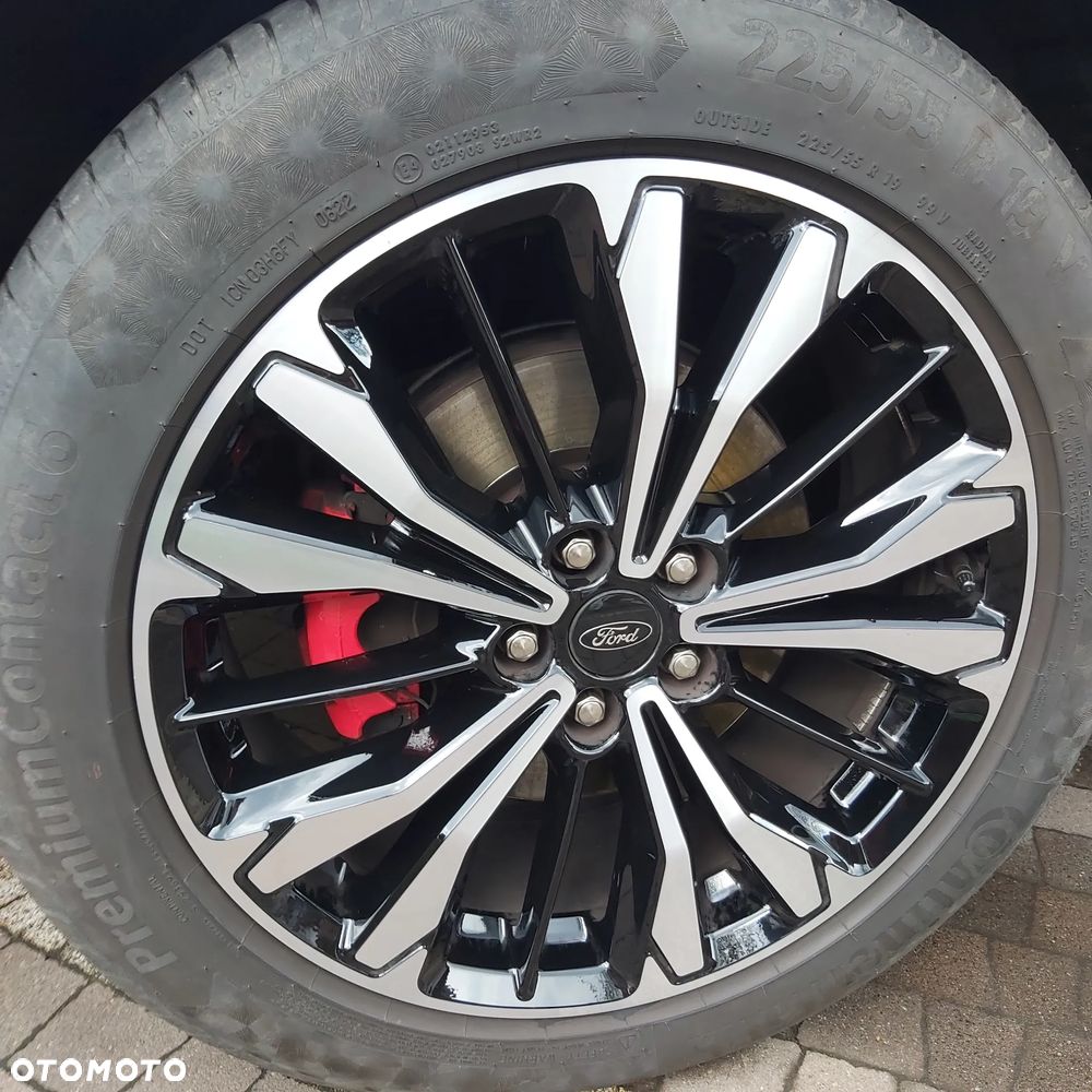 Ford Kuga 1.5 EcoBoost FWD ST-Line X - 12