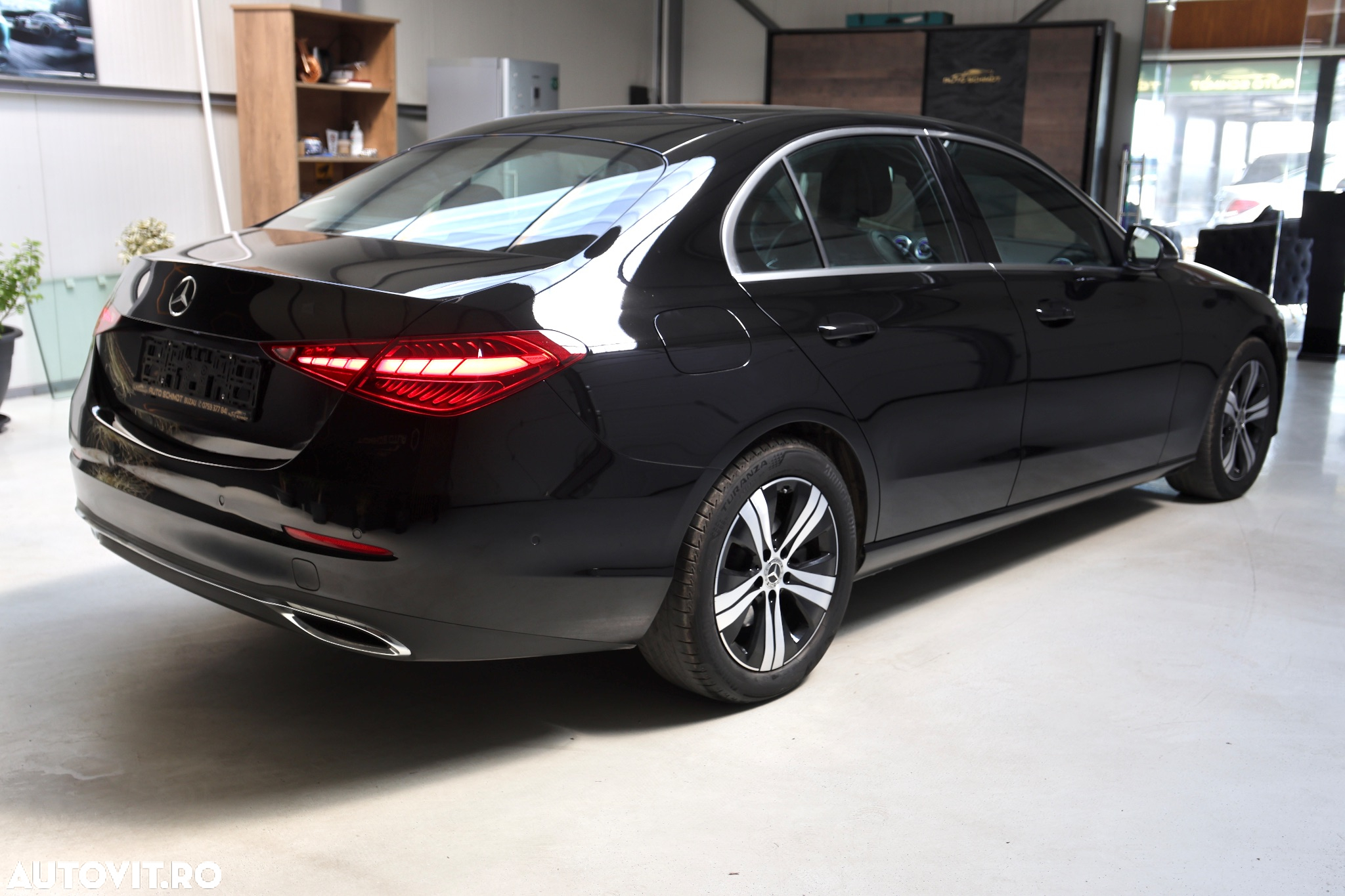 Mercedes-Benz C 180 T 9G-TRONIC Edition Avantgarde - 4