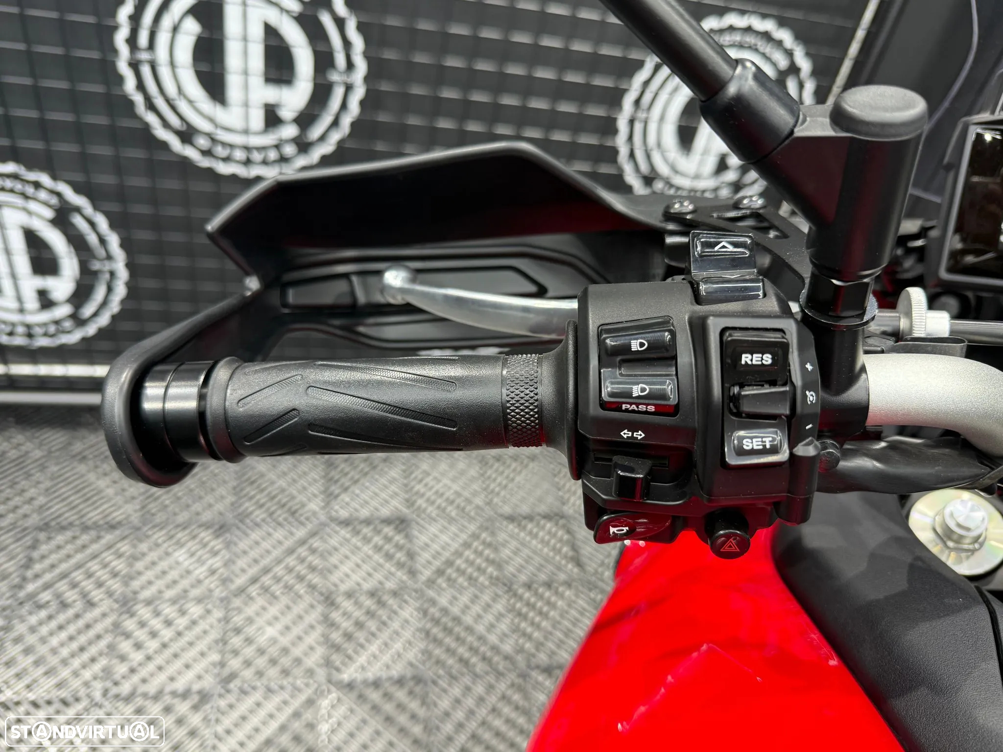 Yamaha Tracer 9 - 10