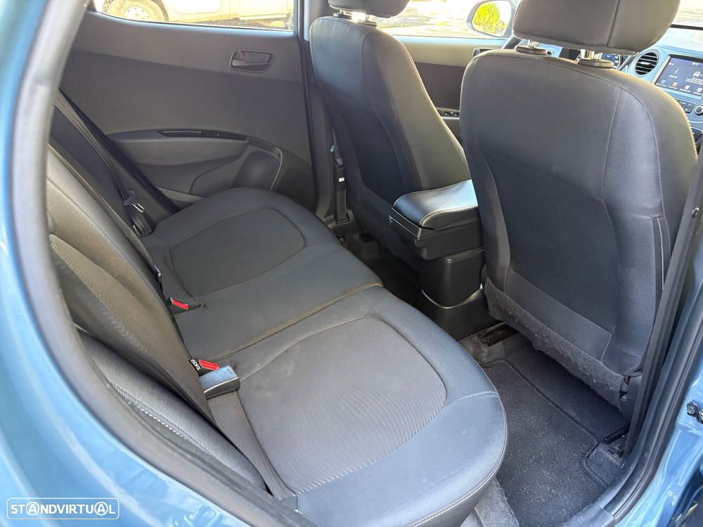 Hyundai i10 1.0 Comfort AMT - 24
