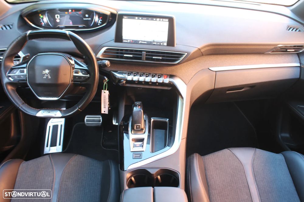 Peugeot 5008 1.5 BlueHDi GT Line J19 EAT8 - 44