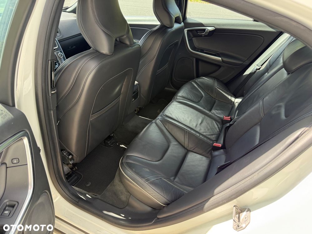 Volvo S60 D2 Drive-E R-Design Momentum - 7