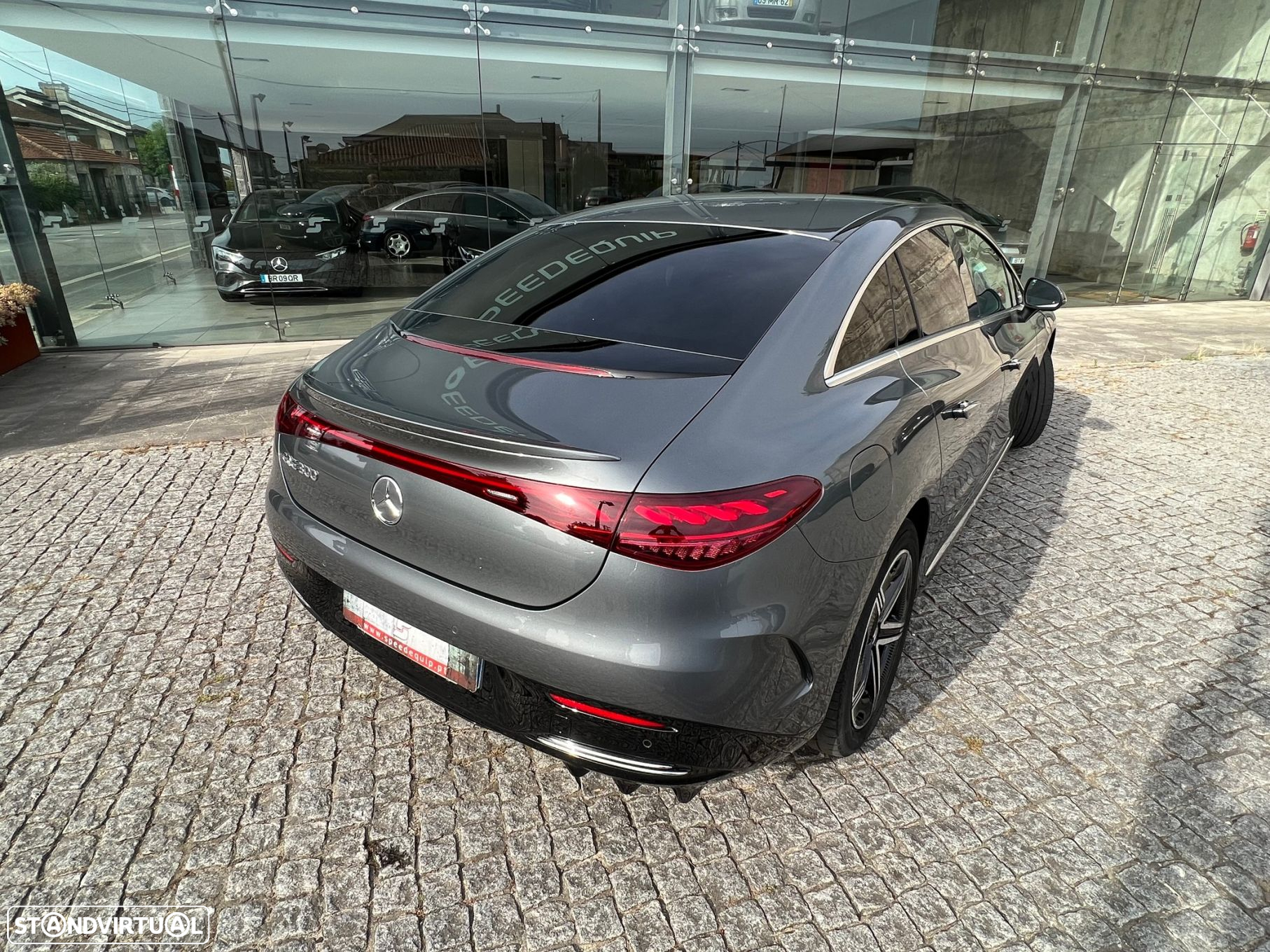 Mercedes-Benz EQE 300 AMG Line - 8