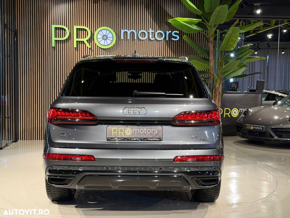 Audi Q7 55 TFSI quattro Tiptronic MHEV S Line - 11