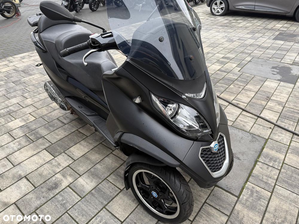Piaggio MP-3 - 3