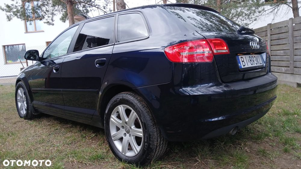 Audi A3 Sportback 1.6 TDI DPF Ambition - 9