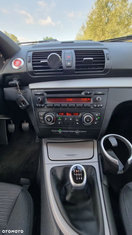 BMW Seria 1 116i Edition Sport - 24