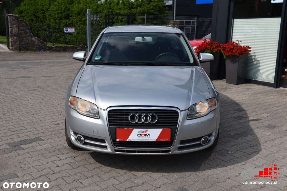 Audi A4 Limousine - 5
