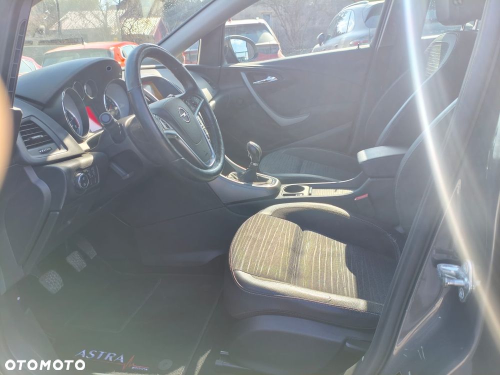Opel Astra 1.6 D (CDTI DPF ecoFLEX) Start/Stop Edition - 11