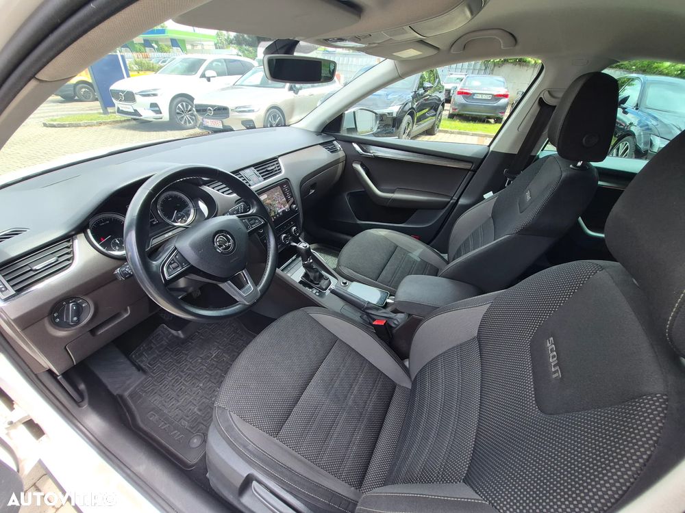 Skoda Octavia 1.8 TSI 4x4 DSG Scout - 16