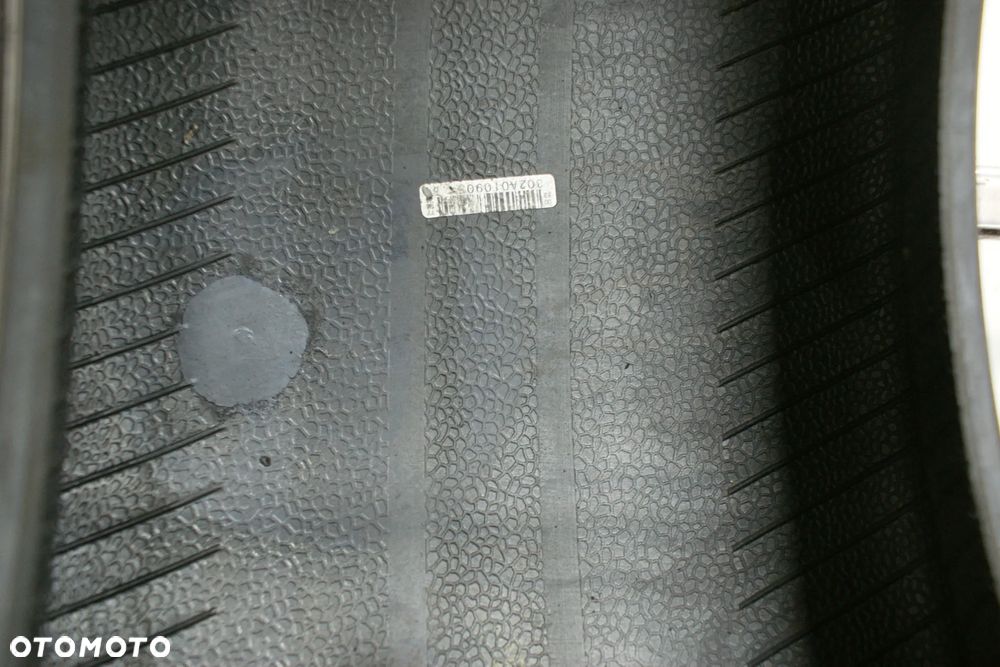 255/35R19 PIRELLI DRAGON SPORT , 6,9mm 2024r A9674 . - 3