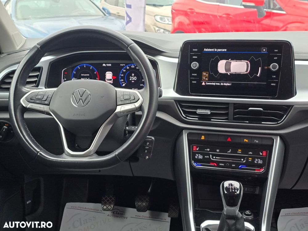 Volkswagen T-ROC - 15