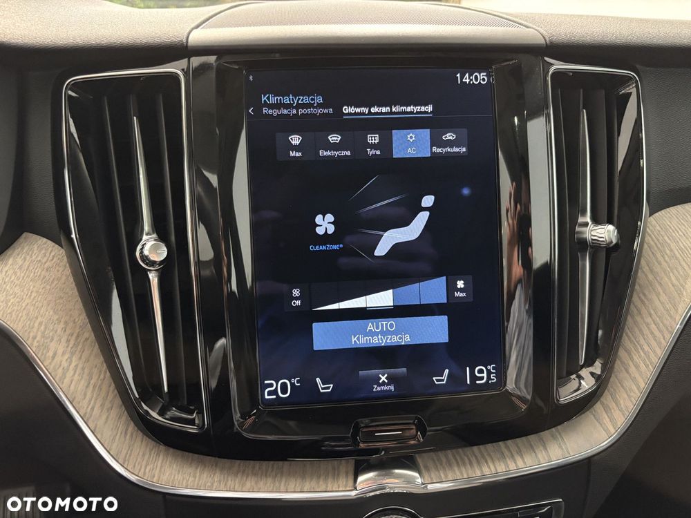 Volvo XC 60 - 24